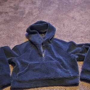 Lululemon Scuba Oversized Sherpa 1/2 Zip Women Size Medium/Large Blue in Color